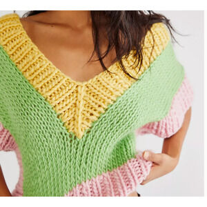 Free People Hope Macaulay Cartoon Vest Top Sz L/XL Chunky Knit Handmade Luxury